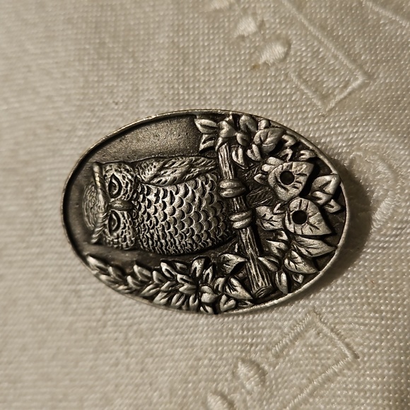 Ms. Dee Pewter Oval Owl Brooch Pin with Earrings #102 - Picture 2 of 5